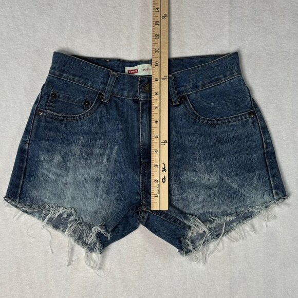 Levis 505 Regular Womens Distressed Denim Cutoff Shorts Size 26 Blue Frayed Hem - Picture 4 of 7